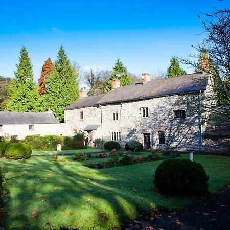 Pencoed House Estate Guest House Кардиф Екстериор снимка